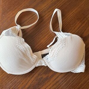 Pepper Signature All You Bra in Sand